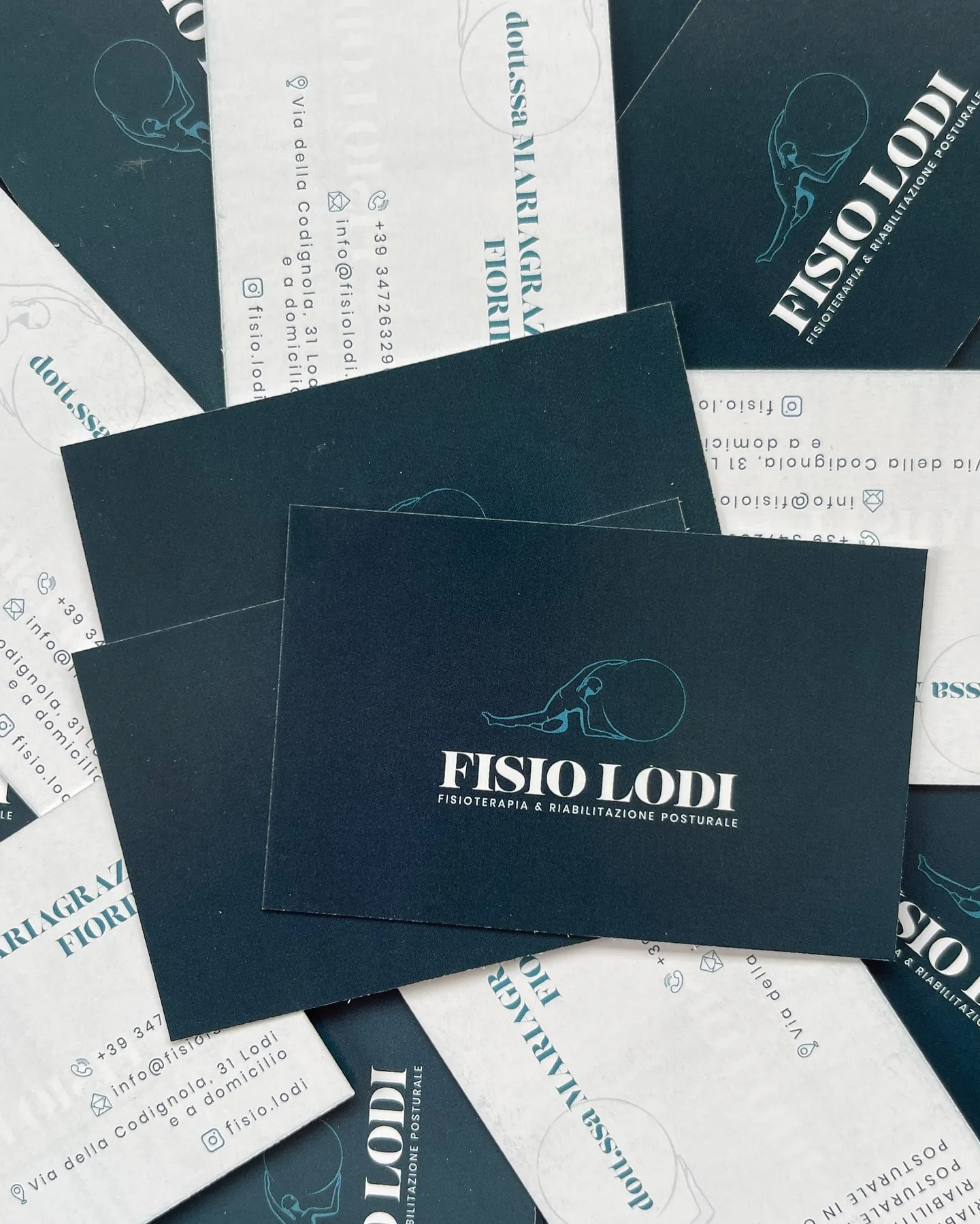 Materiali con il logo di Fisio Lodi